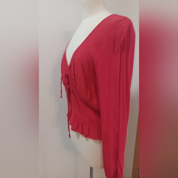 Express Ruched V neck Red Top, L - Picture 6 of 10
